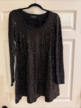 Karen Kane Black Sequin Long Sleeve Tunic